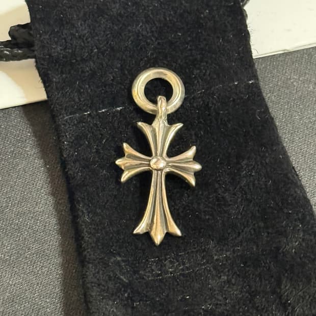 크롬하츠 타이니 크로스