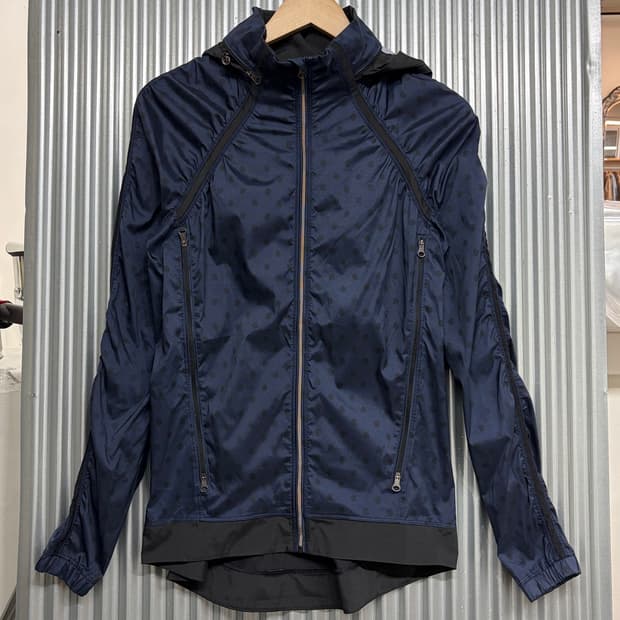 [6] 룰루레몬 LULULEMON 네이비 도트 후드 윈드브레이커 8.5