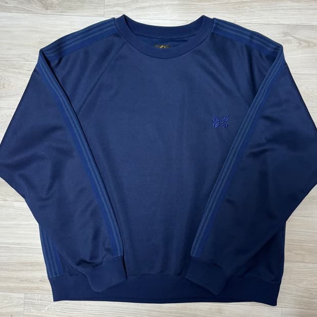 니들스 x 스튜디오스 트랙 크루넥 긴팔 맨투맨 (track crew ne