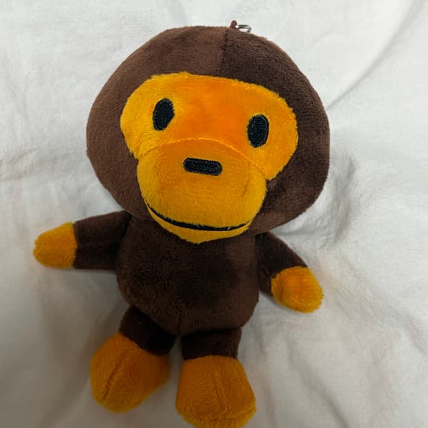 베이프 베이비 마일로 플러시 돌 키체인