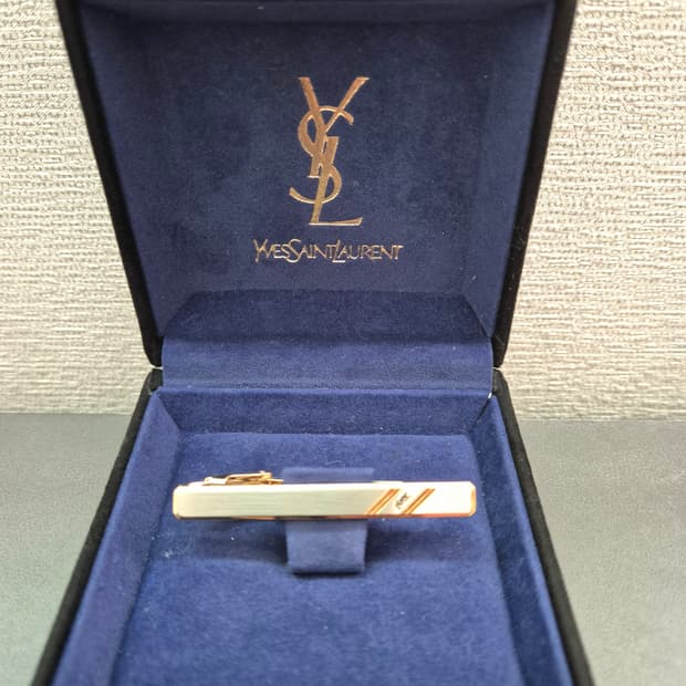 입생로랑 넥타이핀