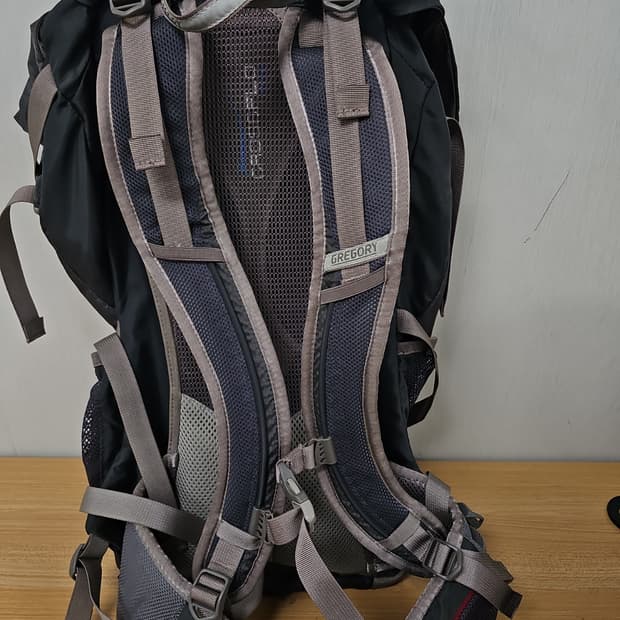 그레고리 정품 등산배낭 35리터 배낭 백팩 팝니다