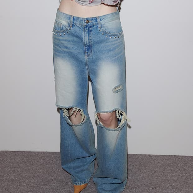 폴리수엠 STUDDED DISTRESSED JEANS