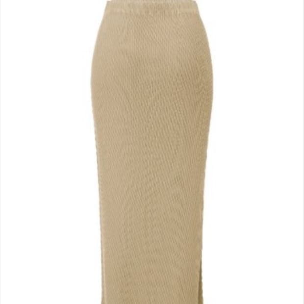 이세이미야케 롬버스 스커트 애쉬 베이지