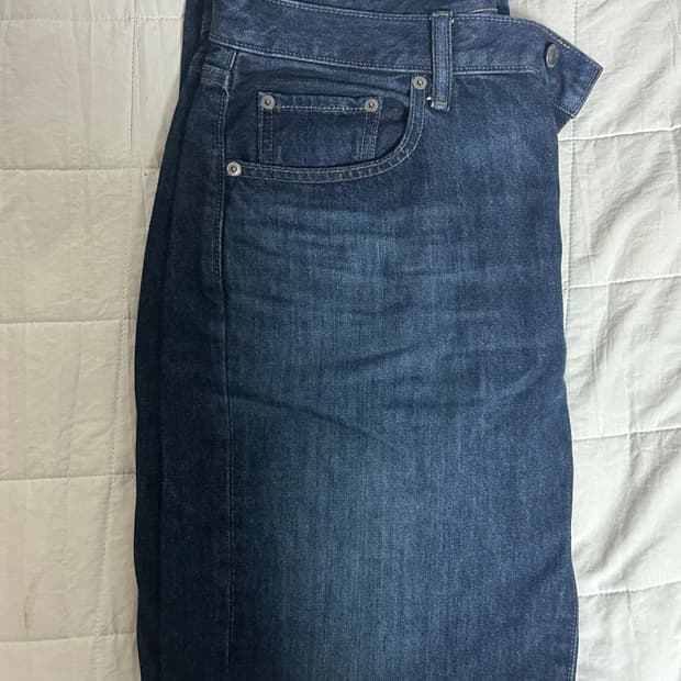 유니클로 레귤러스트레이트진