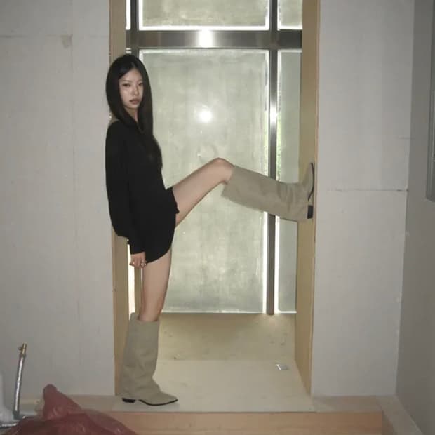 3reeiy folded suede boot