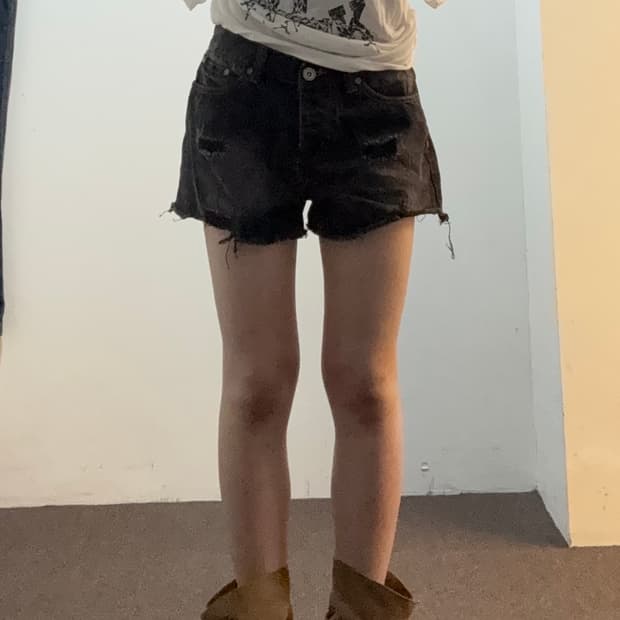 M)Retro Girl 빈티지 여성 데미지 흑청 데님 숏팬츠