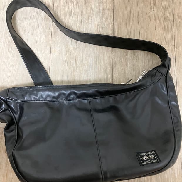 요시다포터 숄더백