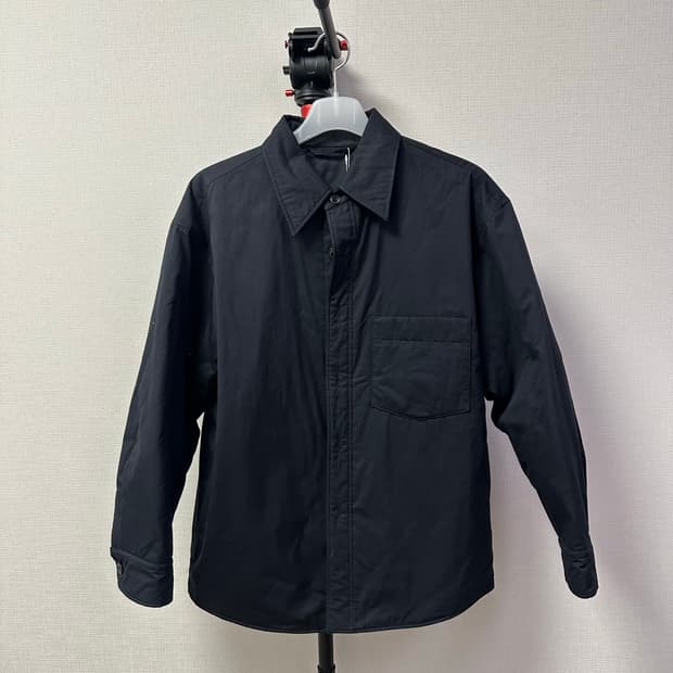 유니클로 u 패디드 셔츠재킷 