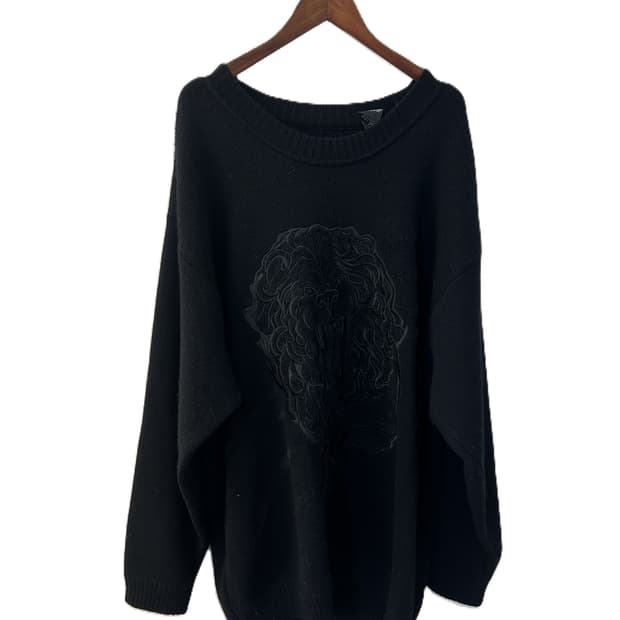 펠레 펠레 블랙 라이언 자수 니트