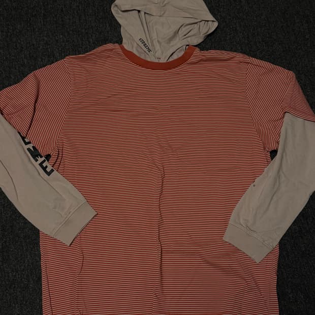 [L] 슈프림 레이어드 후드 롱슬리브 탑 탄 - 24SS