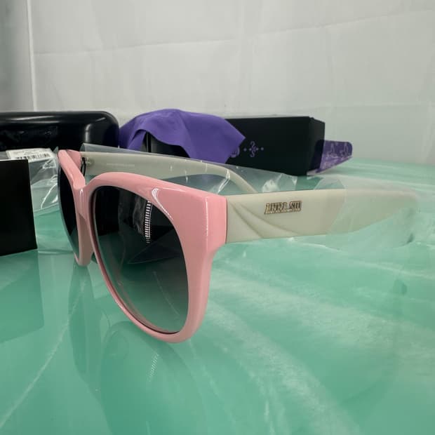 [새상품 무료배송] Made In Italy 안나수이 선글라스 핑크