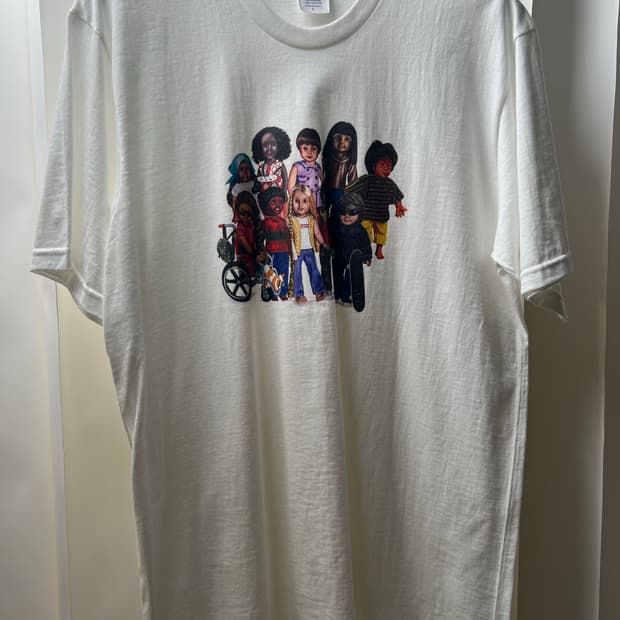 슈프림 캐릭터 프린트  반팔티 라지 사이즈