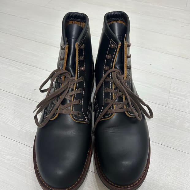 레드윙 벡맨 9060 8d 260사이즈