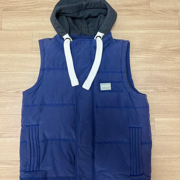 Superdry academy vest 슈퍼드라이 아카데미 베스트 M