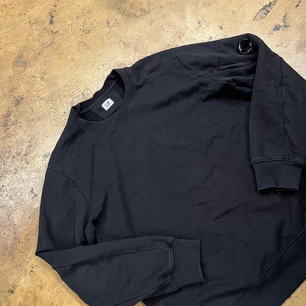 [정품/XXL] C.P. 컴퍼니 블랙 맨투맨 티셔츠 b8