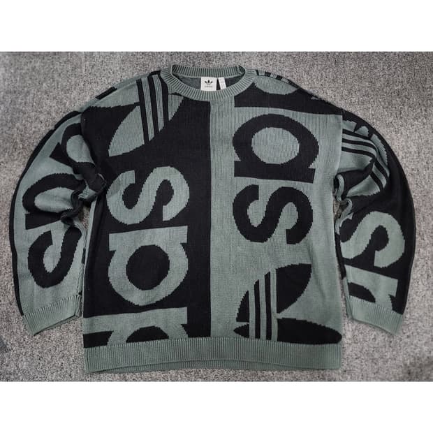아디다스 로고 크루넥 니트 스웻셔츠 XL