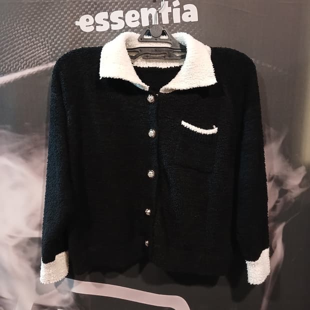 블랙 퍼 크롭 자켓