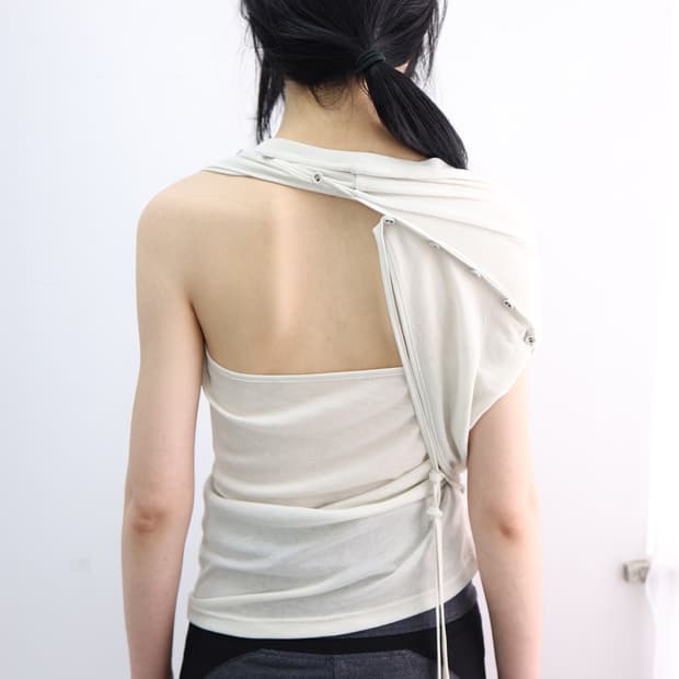 울리카상투스 홀터 랩 슬리브리스