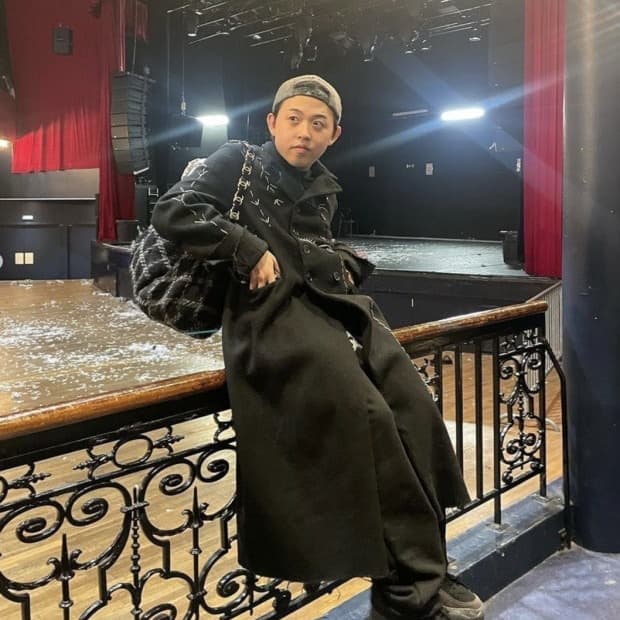 샤넬 2022 공방 컬렉션 맥시 호보백