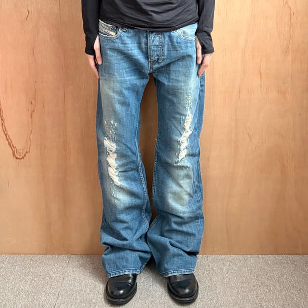 디젤 데미지 플레어 데님 팬츠