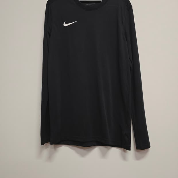 나이키 블랙 긴팔 티셔츠