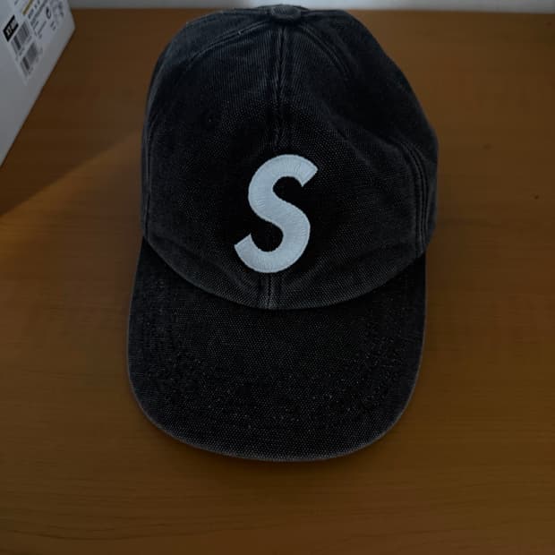 슈프림 피그먼트 S 로고 6패널 24FW 블랙