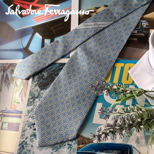 살바토레 페라가모 실크 간치니 넥타이 8.8cm A등급 A18804
