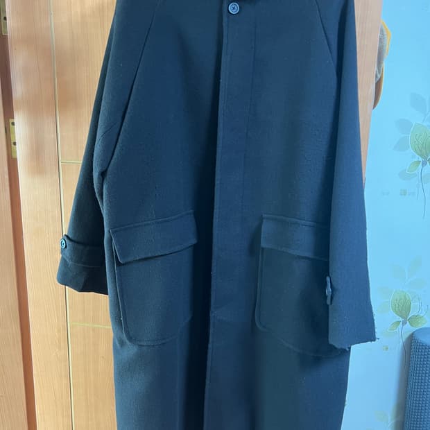 쟈니웨스트 블랙 발마칸 롱코트