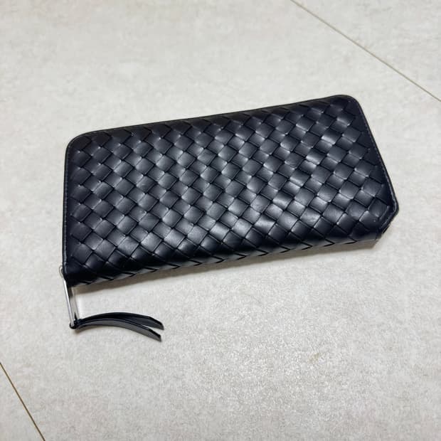 보테가베네타 장지갑 (지퍼)