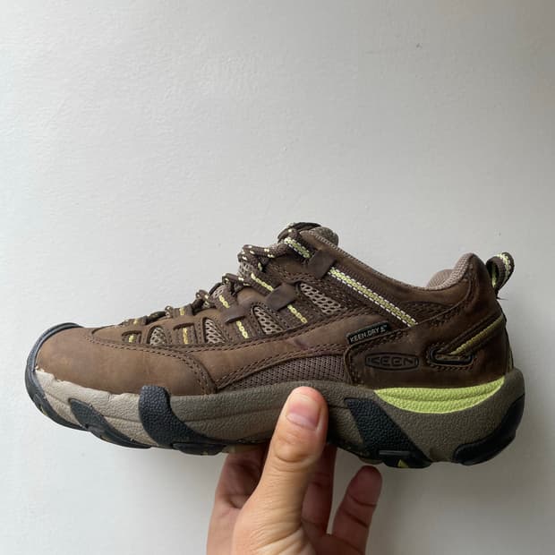 Keen 하이킹 슈즈 240