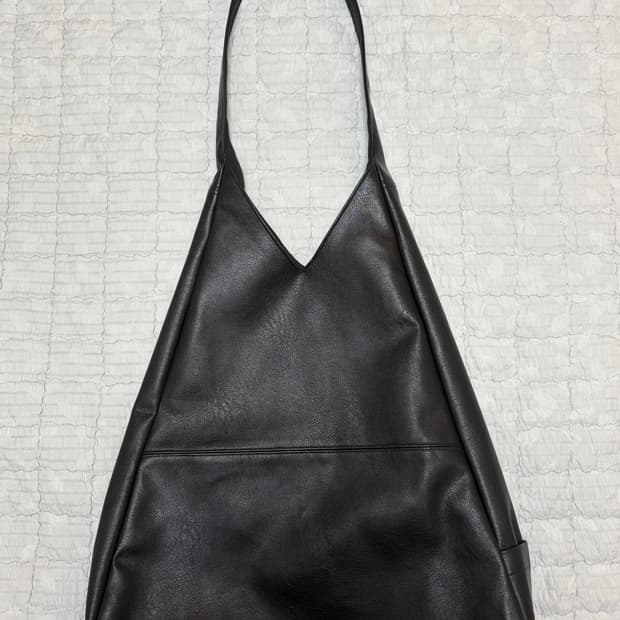 Suah 수아 리버시블 백 비건 레더 큐프로