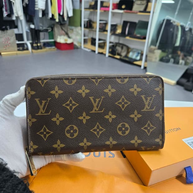[50%세일] 루이비통 지피 오거나이저 장지갑
