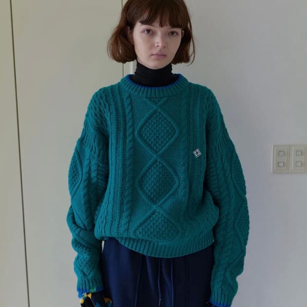 노컨텐츠 케이블 니트