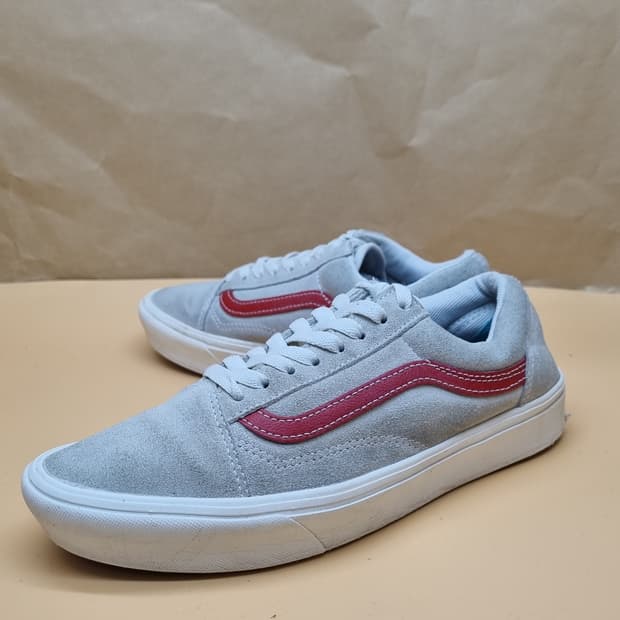 반스 컴피쿠시 남성스니커즈260 