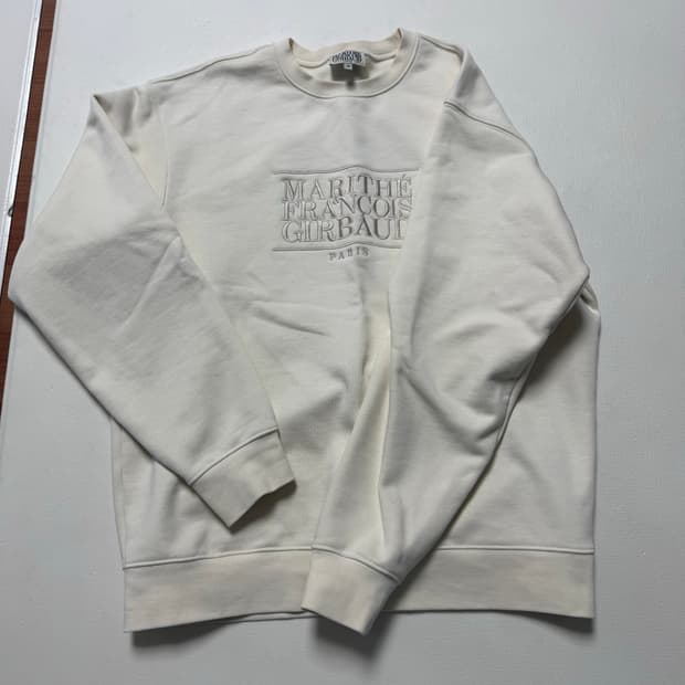 마리떼공용맨투맨