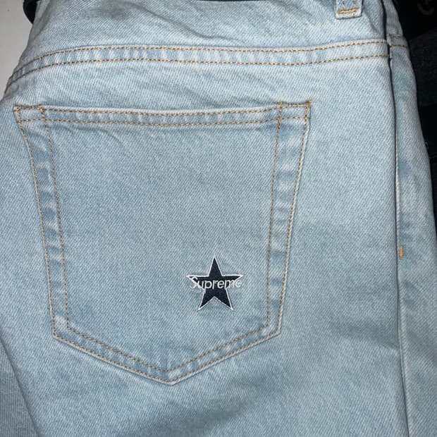 슈프림 레귤러 진 연청 36 사이즈