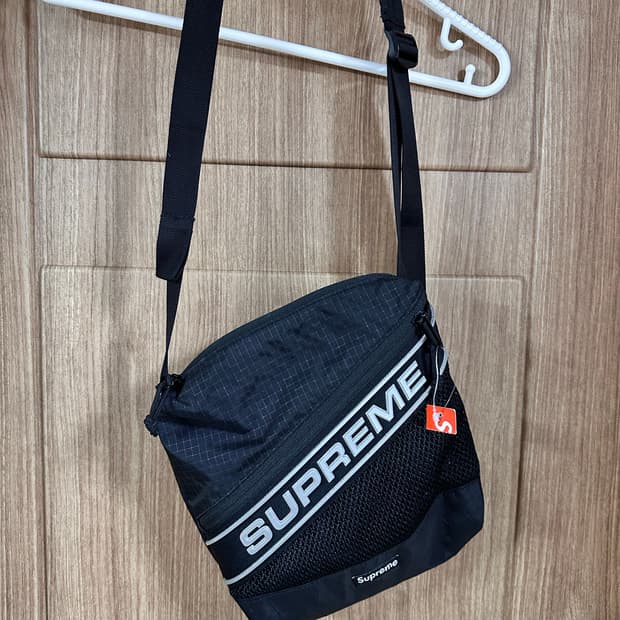 슈프림 숄더백 블랙