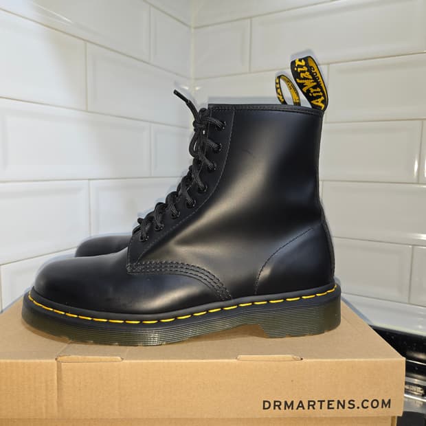닥터마틴 1460 270mm  판매합니다.