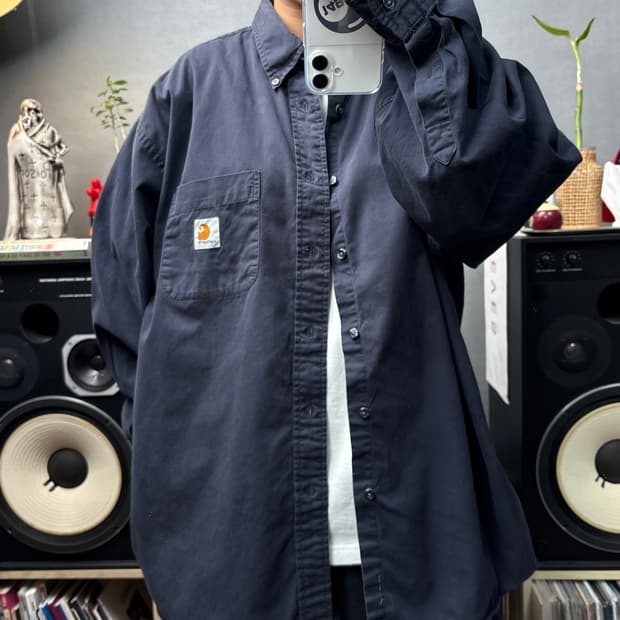 칼하트 네이비셔츠