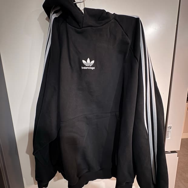 아디다스X발렌시아가
