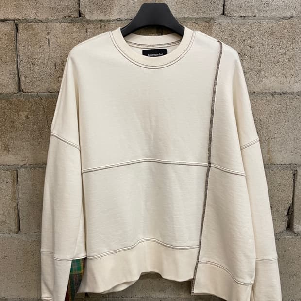 앤더슨 벨 울 패치 맨투맨