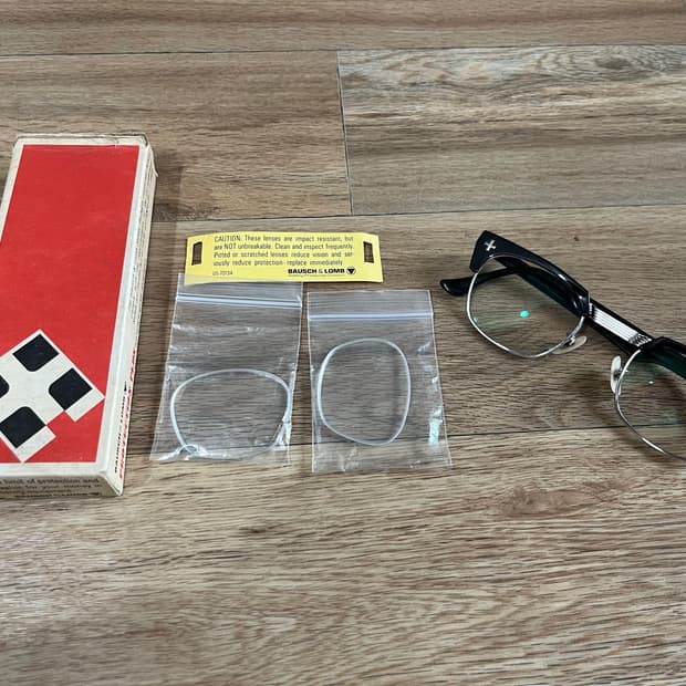 60s 바슈롬 세이프티 48-24 데드스탁