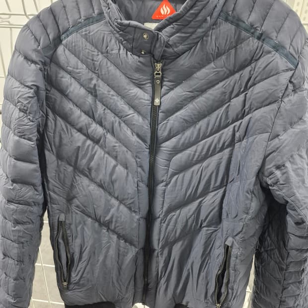 콜롬비아 정품 구스경량패딩 105사이즈 팝니다
