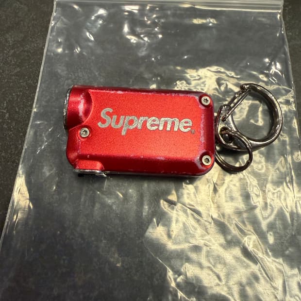 슈프림 나이트코어 티니 체인 라이트