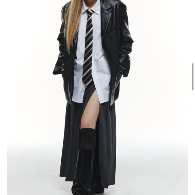 희귀) 쓰리투에이티 LONG PLEATS SLIT SKIRT