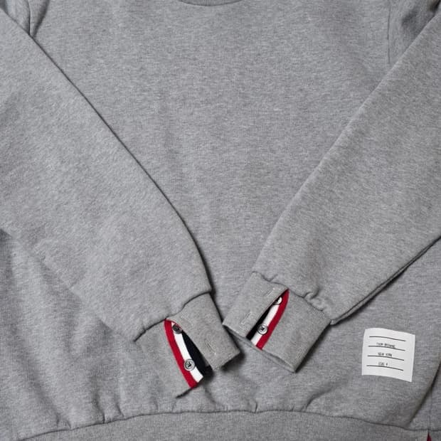 (실착 1회, 사이즈4) 톰브라운 백삼선 맨투맨 