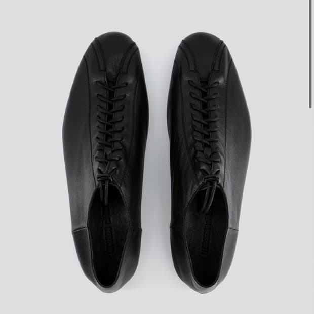 Round toe lace up 2.0 270구매합니다