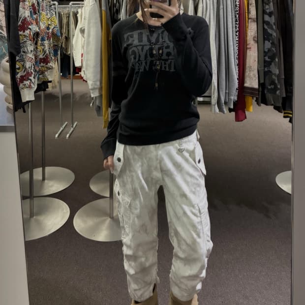 White Cargo Look 🎱🎧