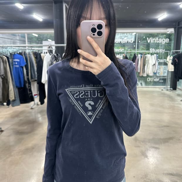 게스 빅로고 네이비 롱슬리브